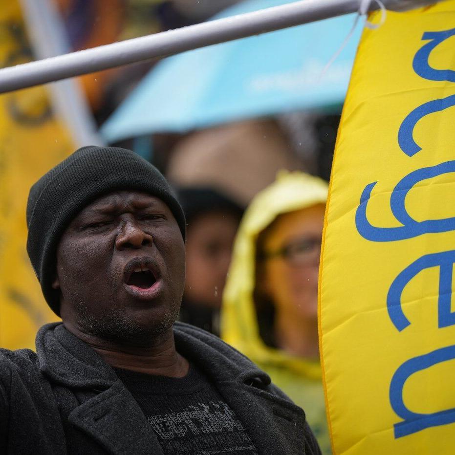 Contract talks break down between B.C. and community health workers: union